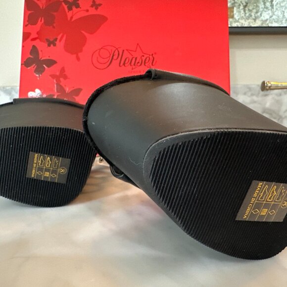 Pleasers heels, Knucks-709 × 1, black platform, matte black, NWT, never worn - Picture 3 of 4